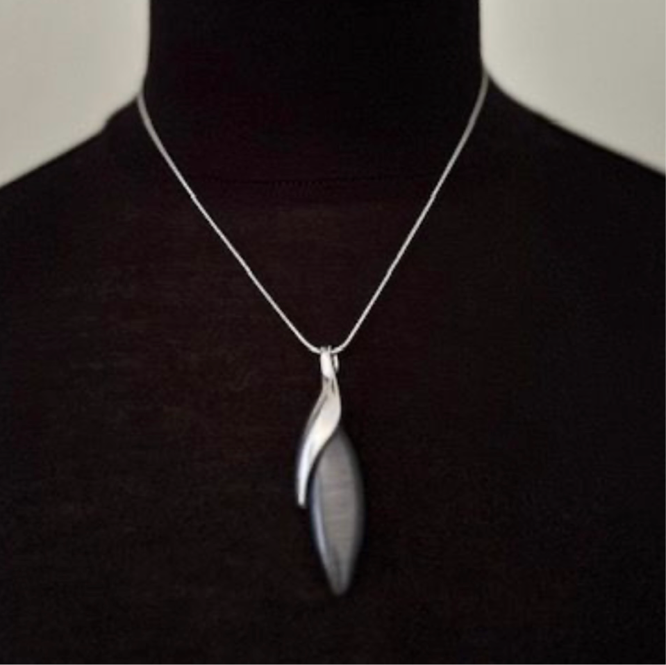 Chain with stone pendant