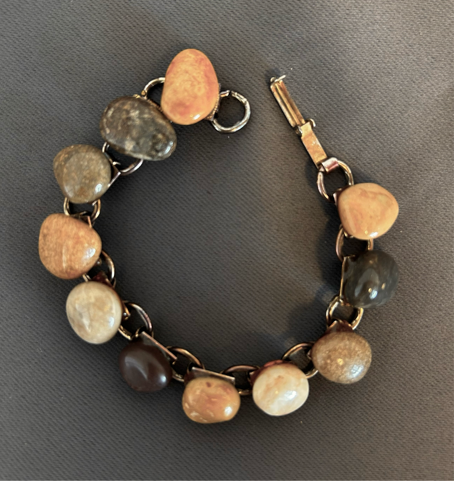 Pebble bracelet