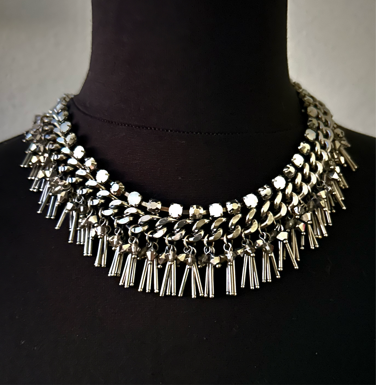Chain necklace with rhinestone and pendants