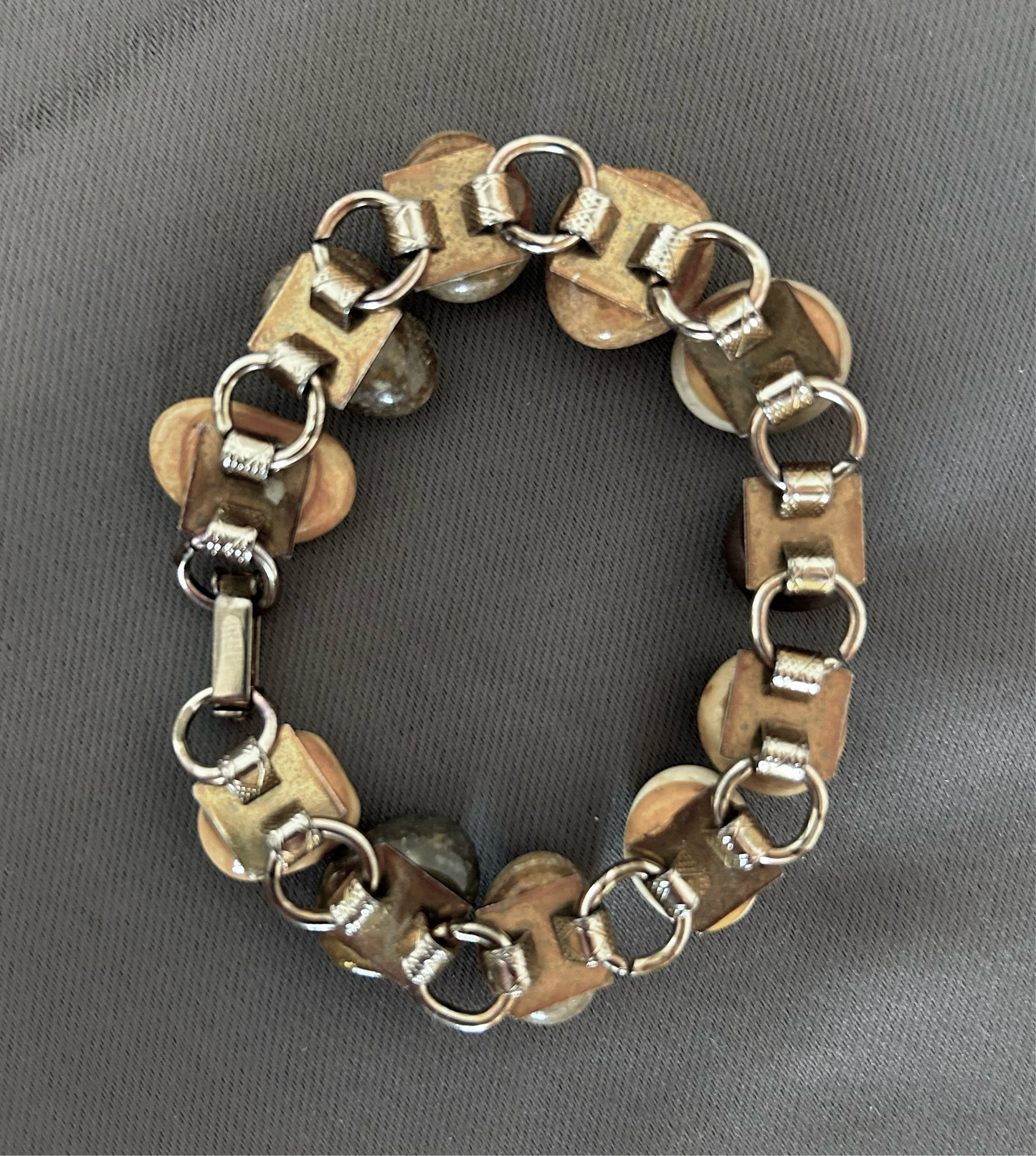 Pebble bracelet