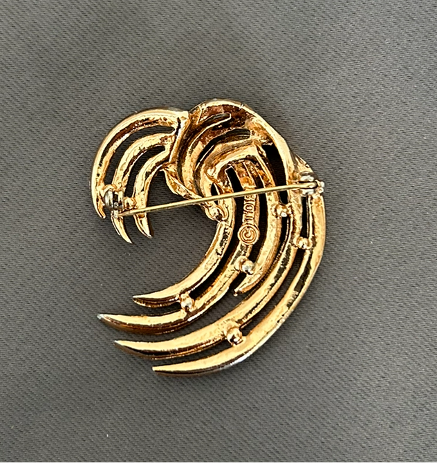 Wave rhinestone brooch