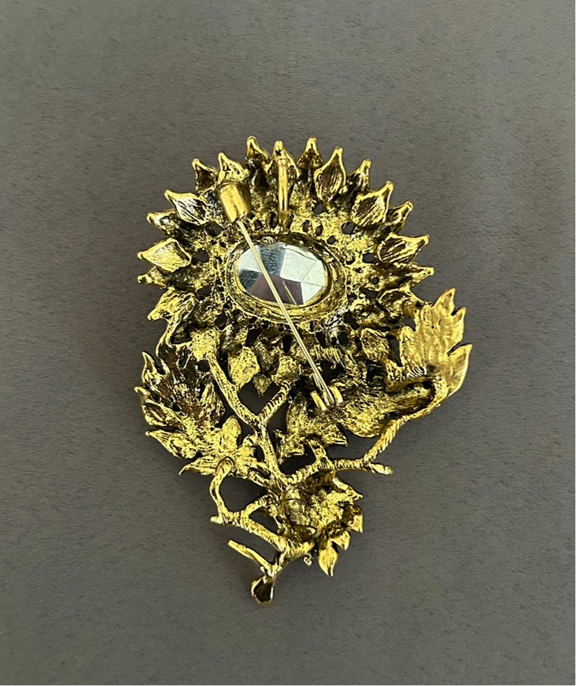 Sunflower brooch