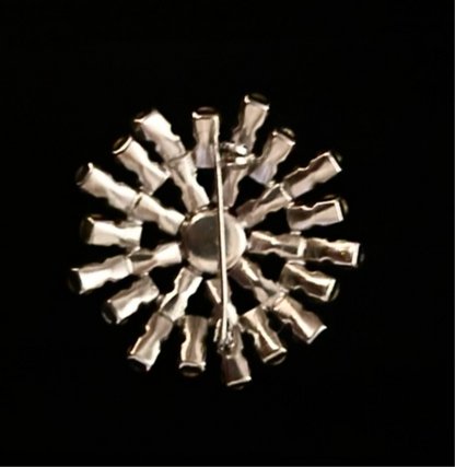 Strass snowflake brooch