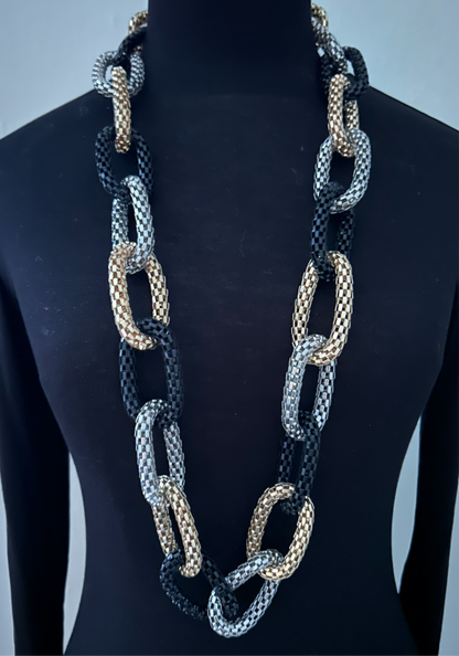 Three-tone chain necklace