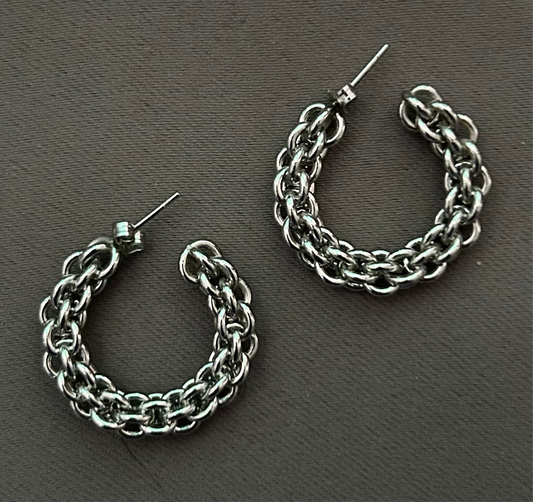 Chain hoops earrings