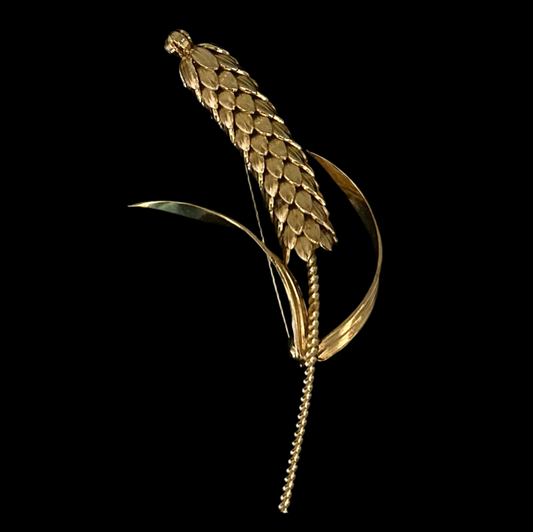 Wheat straw brooch