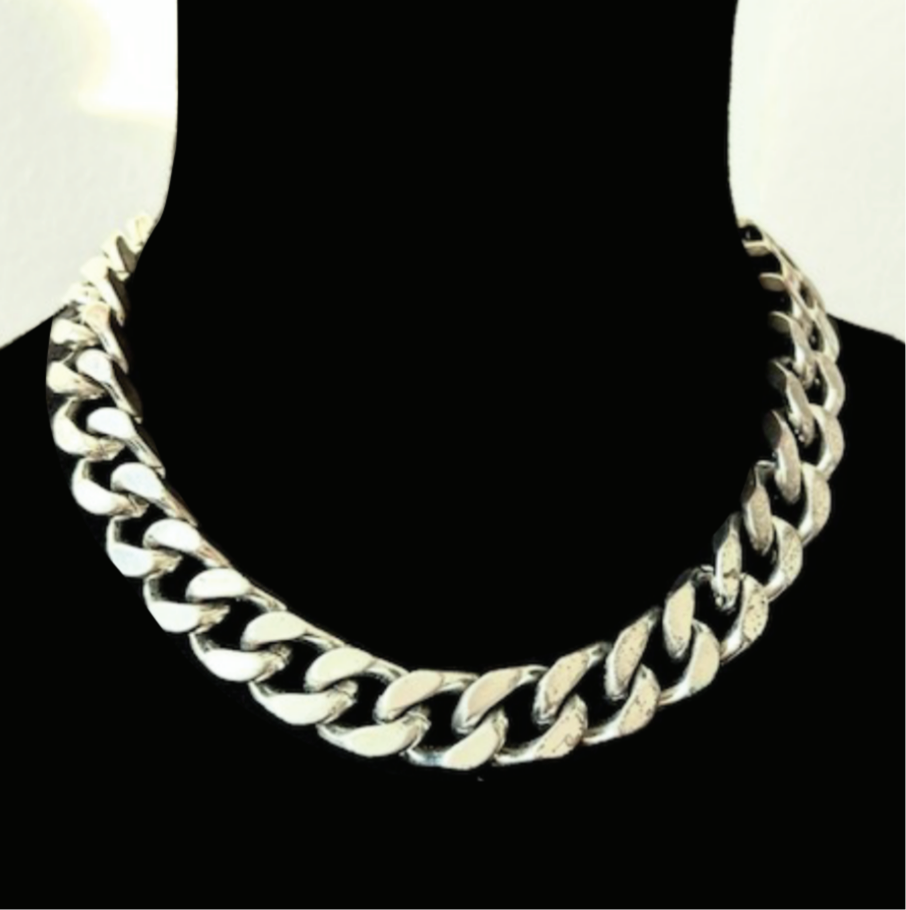 Heavy chain necklace