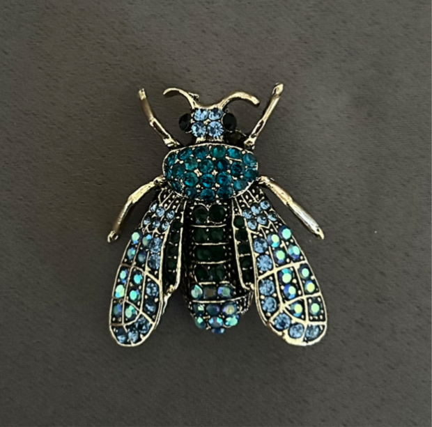 Rhinestone fly brooch