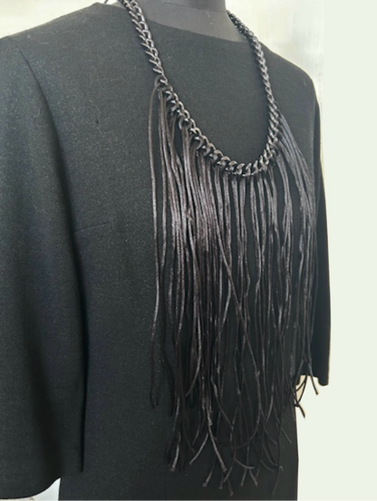 Chain necklace with satin ribbons