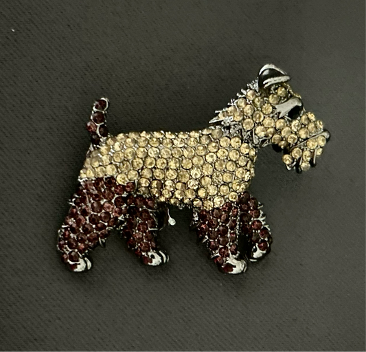 Doggy brooch