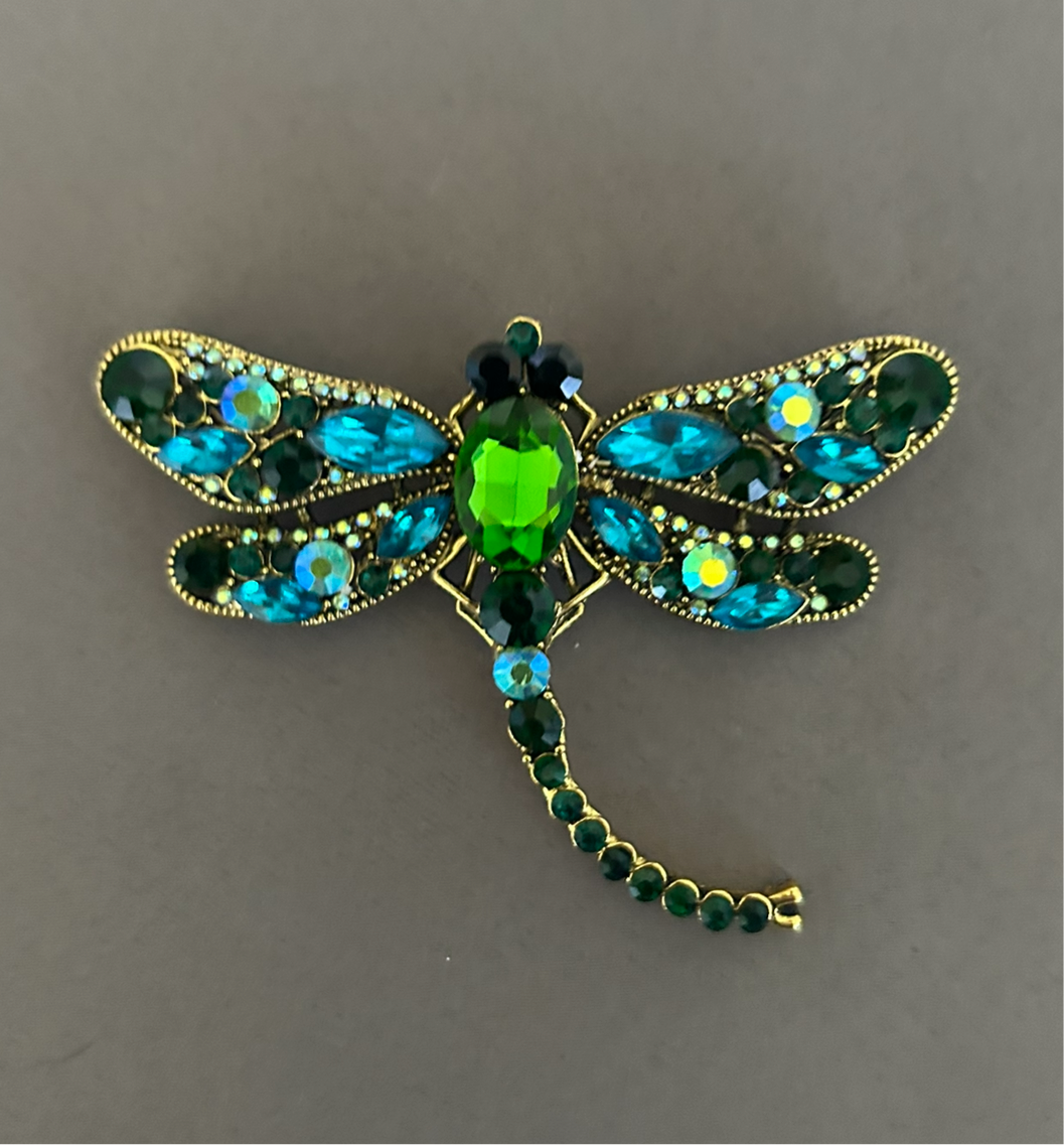 Dragonfly brooch