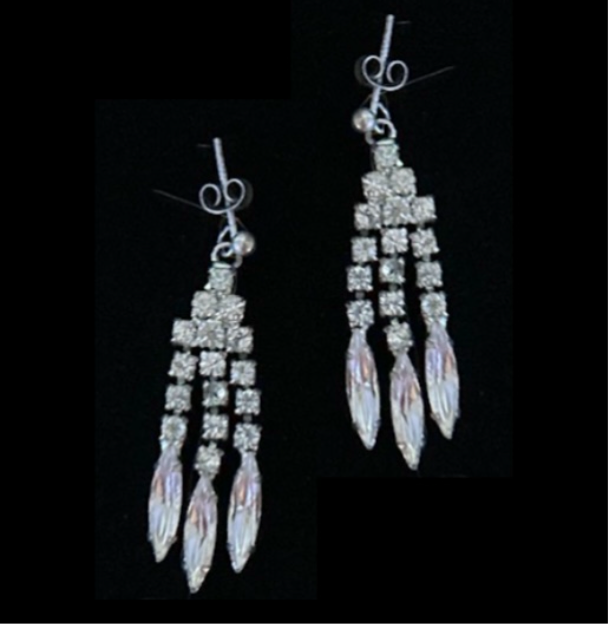 Pendant rhinestone earrings