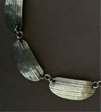 Tin plates necklace