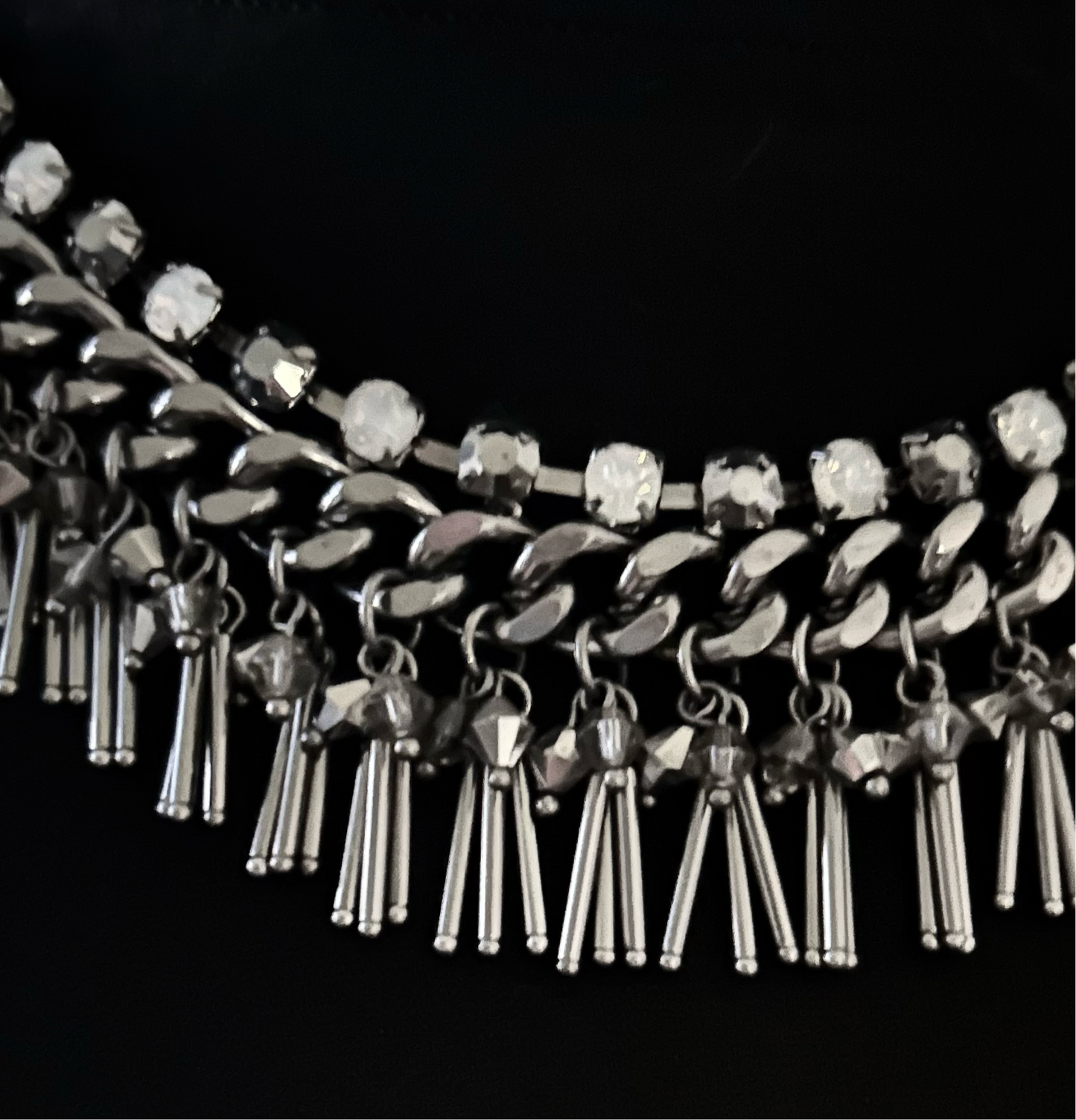 Chain necklace with rhinestone and pendants