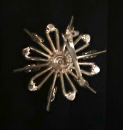 Snowflake strass brooch