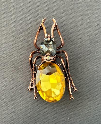 Bug yellow brooch