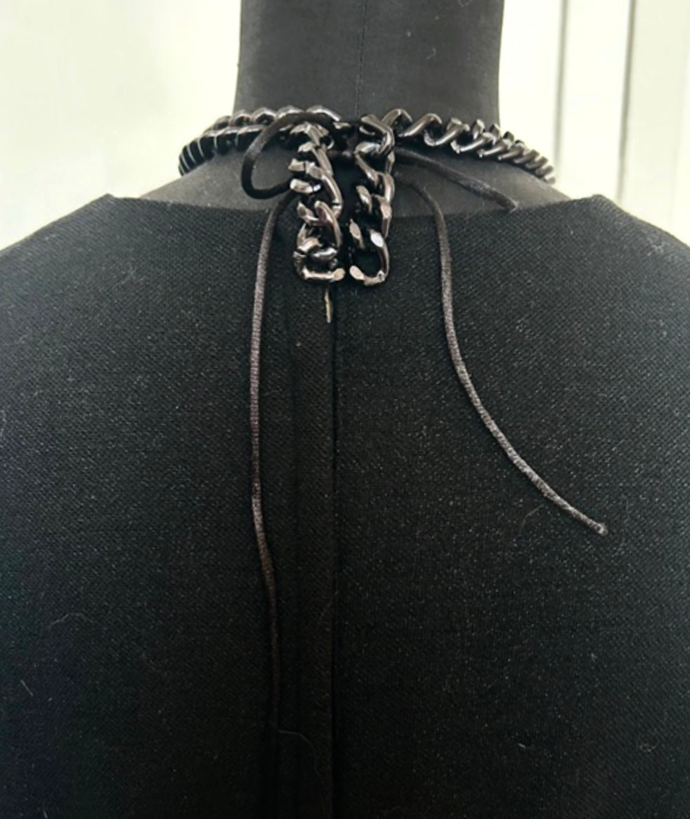 Chain necklace with satin ribbons